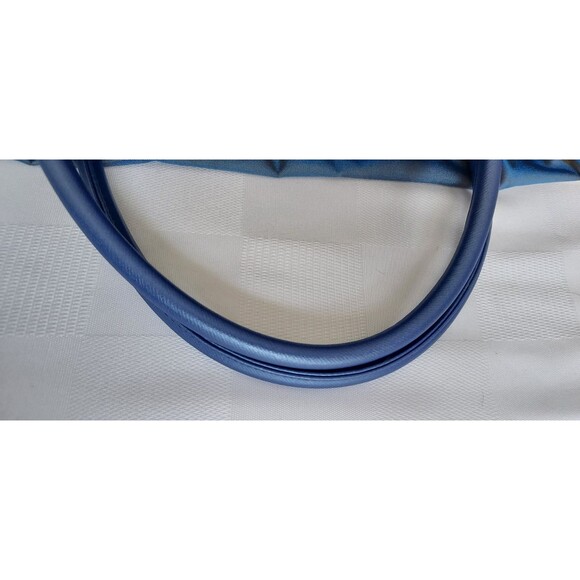 Swavarski Metallic Handle Bag With Signature Reinstone Swan - Picture 7 of 8